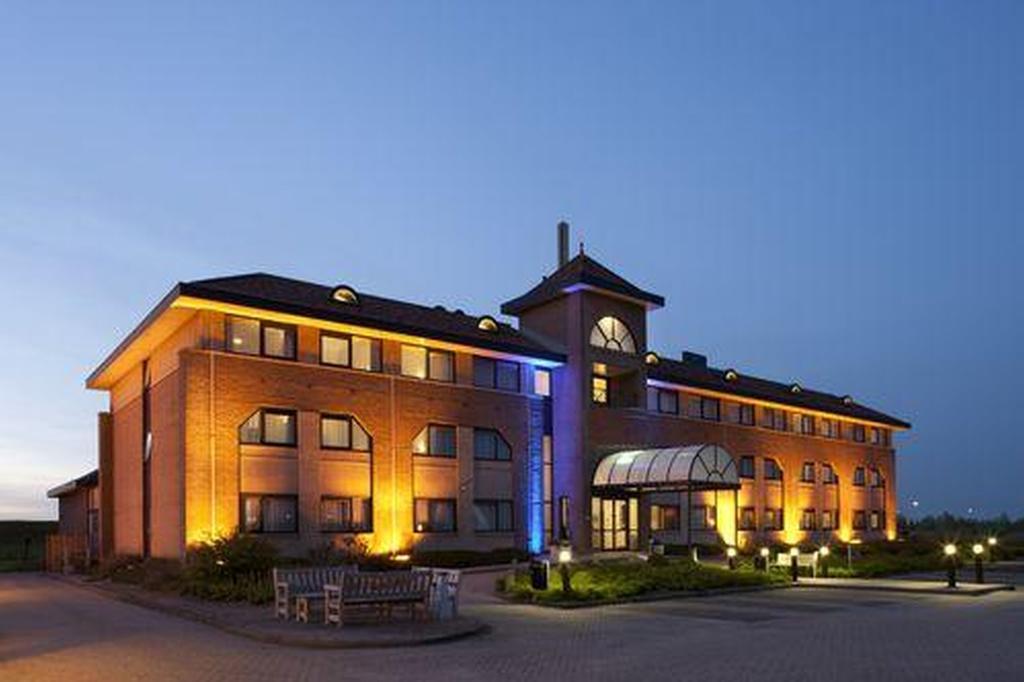 Hotel Port Of Moerdijk Exteriör bild